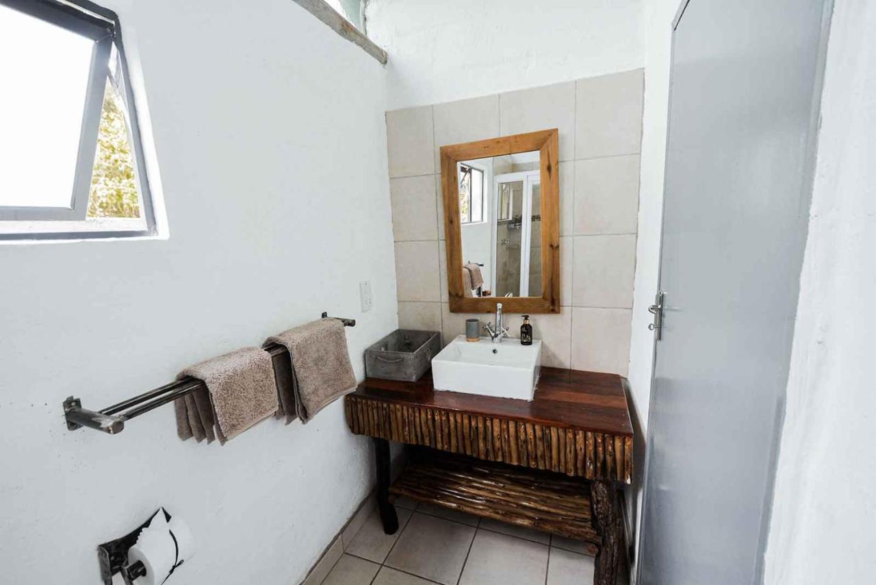 African Excursions Guest House Khwai ภายนอก รูปภาพ