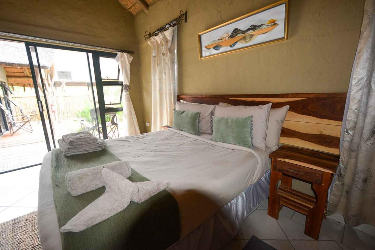 African Excursions Guest House Khwai ภายนอก รูปภาพ