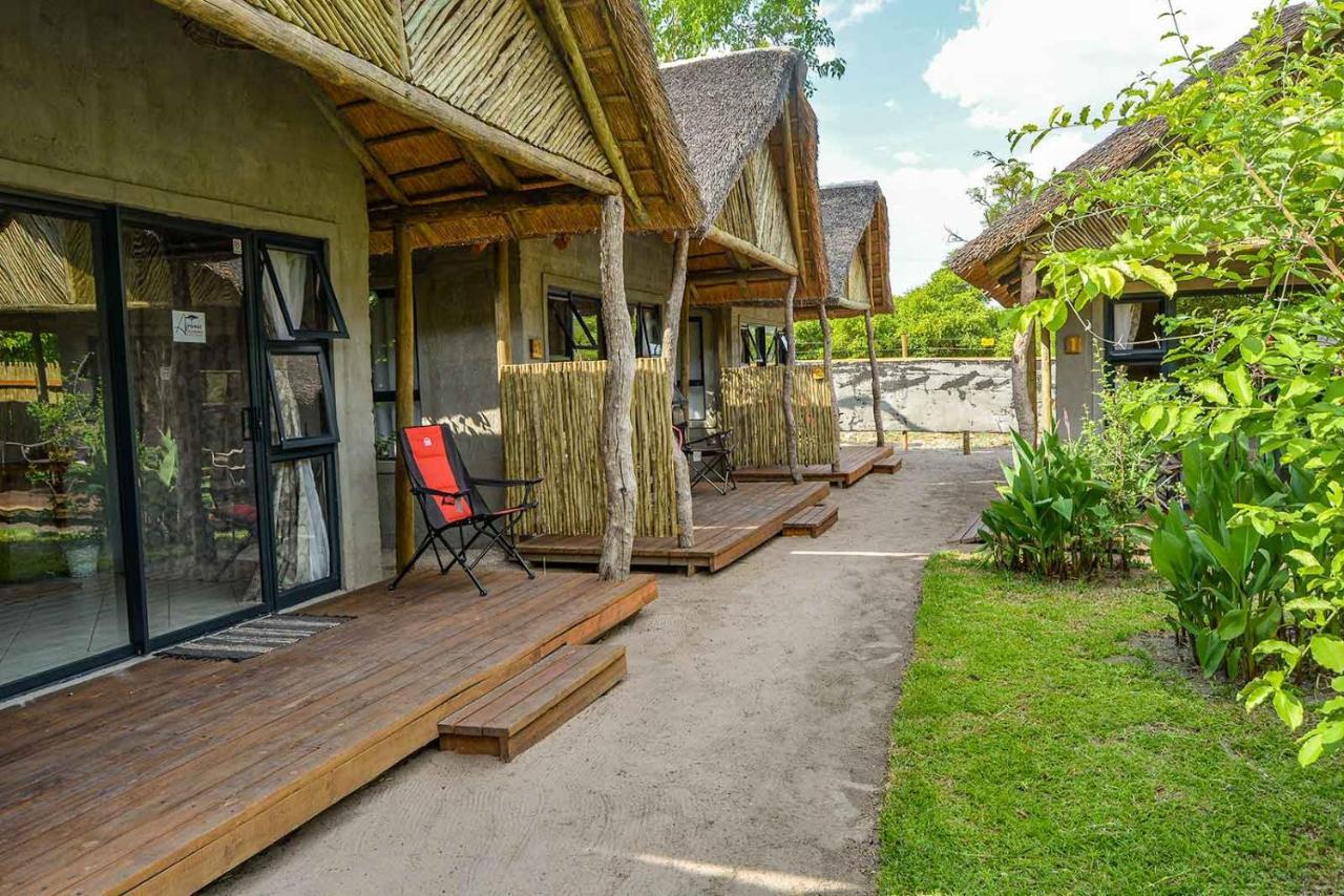African Excursions Guest House Khwai ภายนอก รูปภาพ