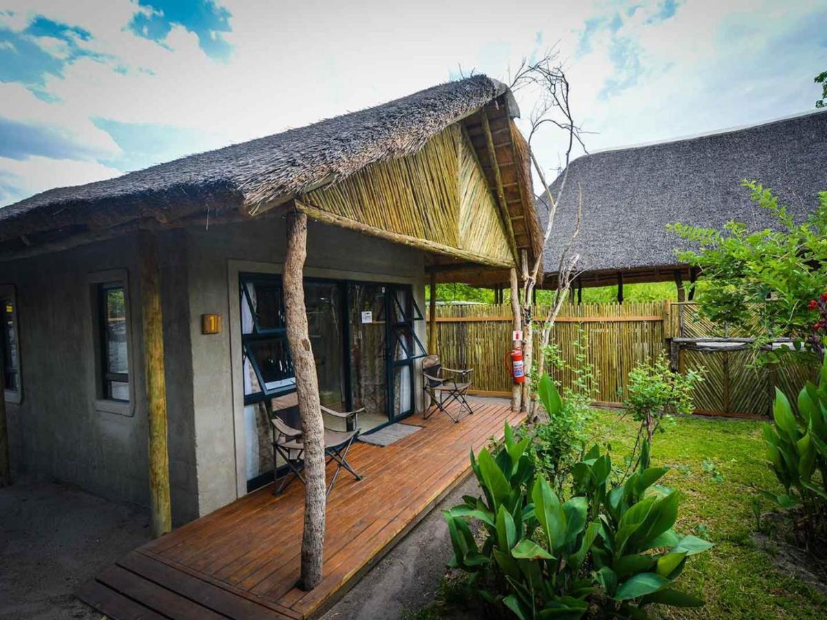 African Excursions Guest House Khwai ภายนอก รูปภาพ